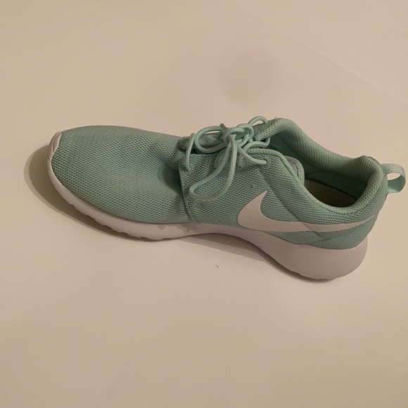 Sold - Picture 3 of 9